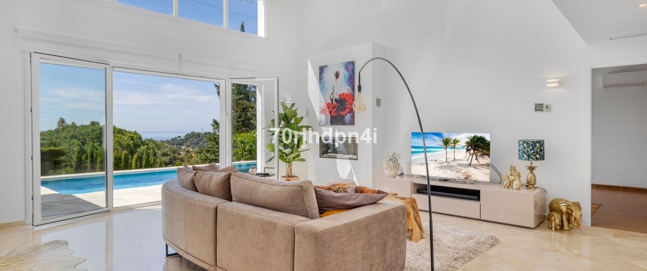 Resale - Villa - Estepona - Estepona Centro