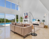Resale - Villa - Estepona - Estepona Centro