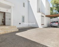 Resale - Villa - Estepona - Estepona Centro