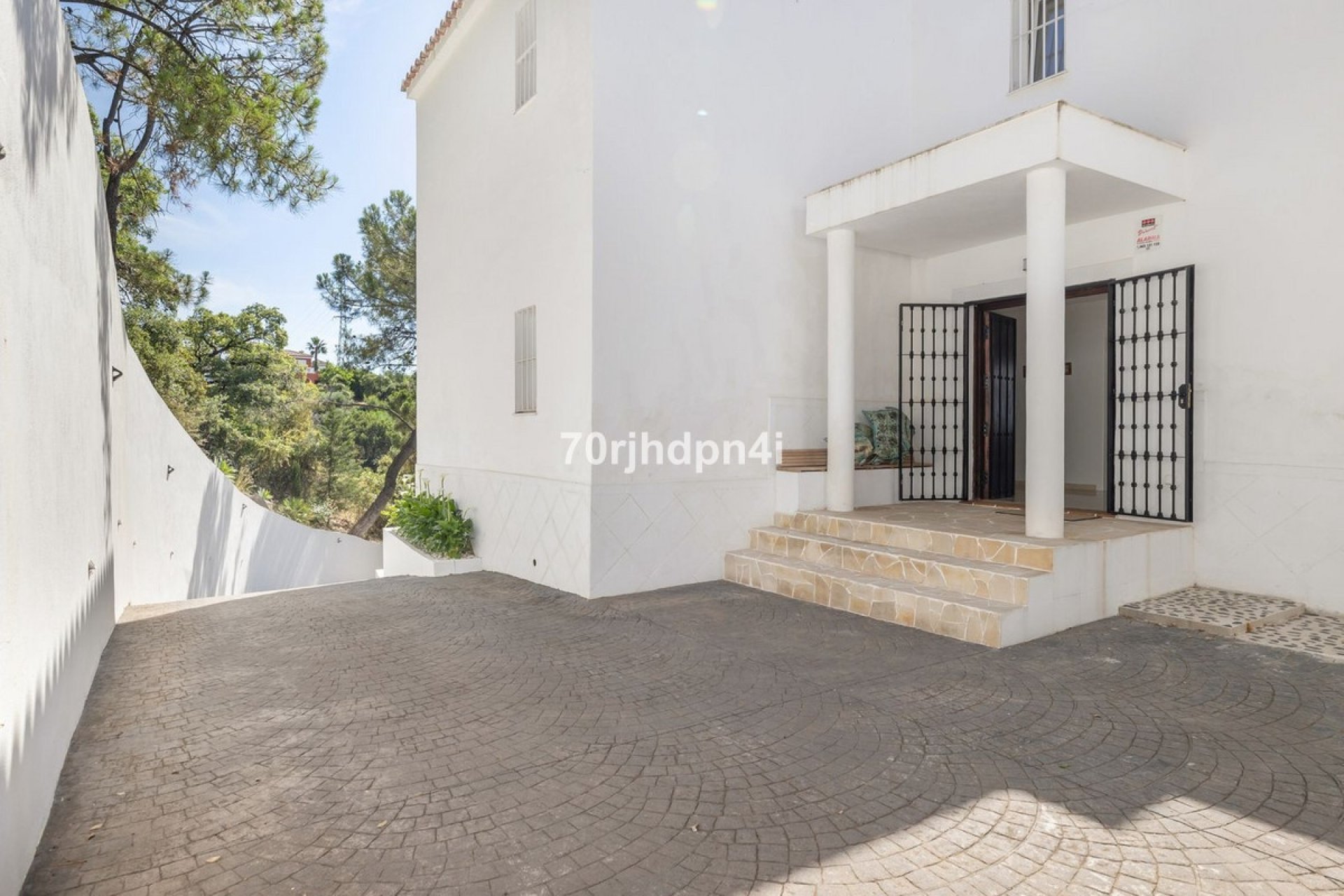 Resale - Villa - Estepona - Estepona Centro