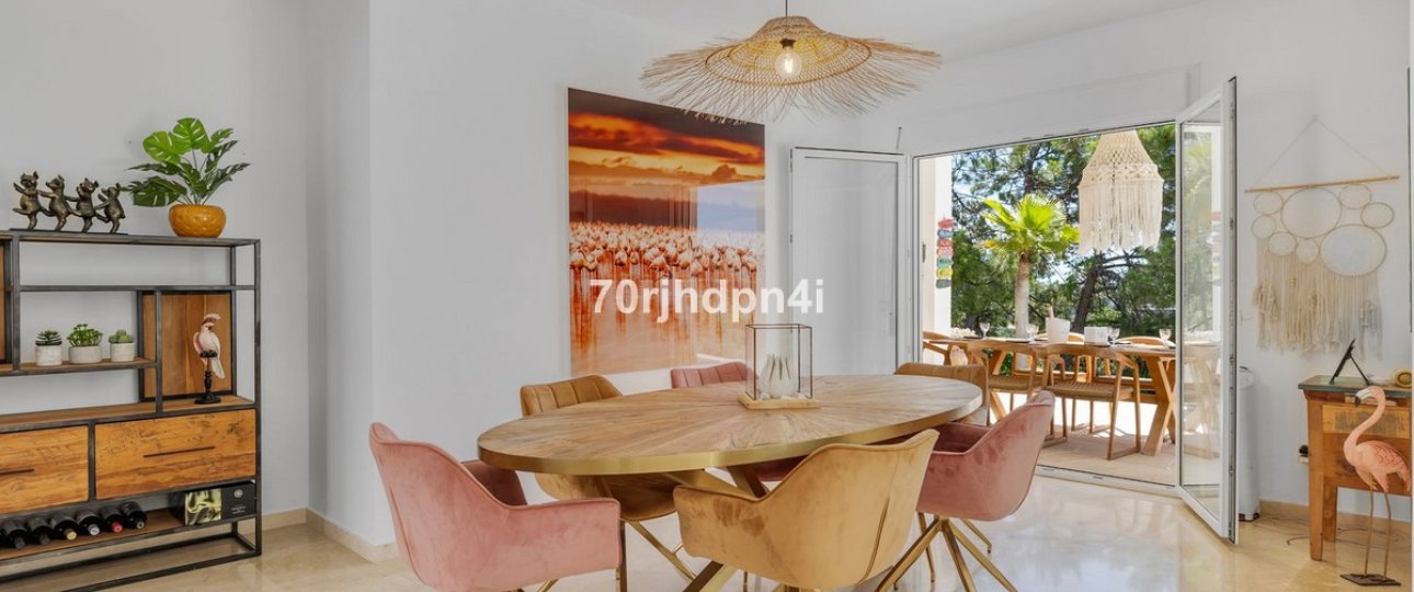 Resale - Villa - Estepona - Estepona Centro