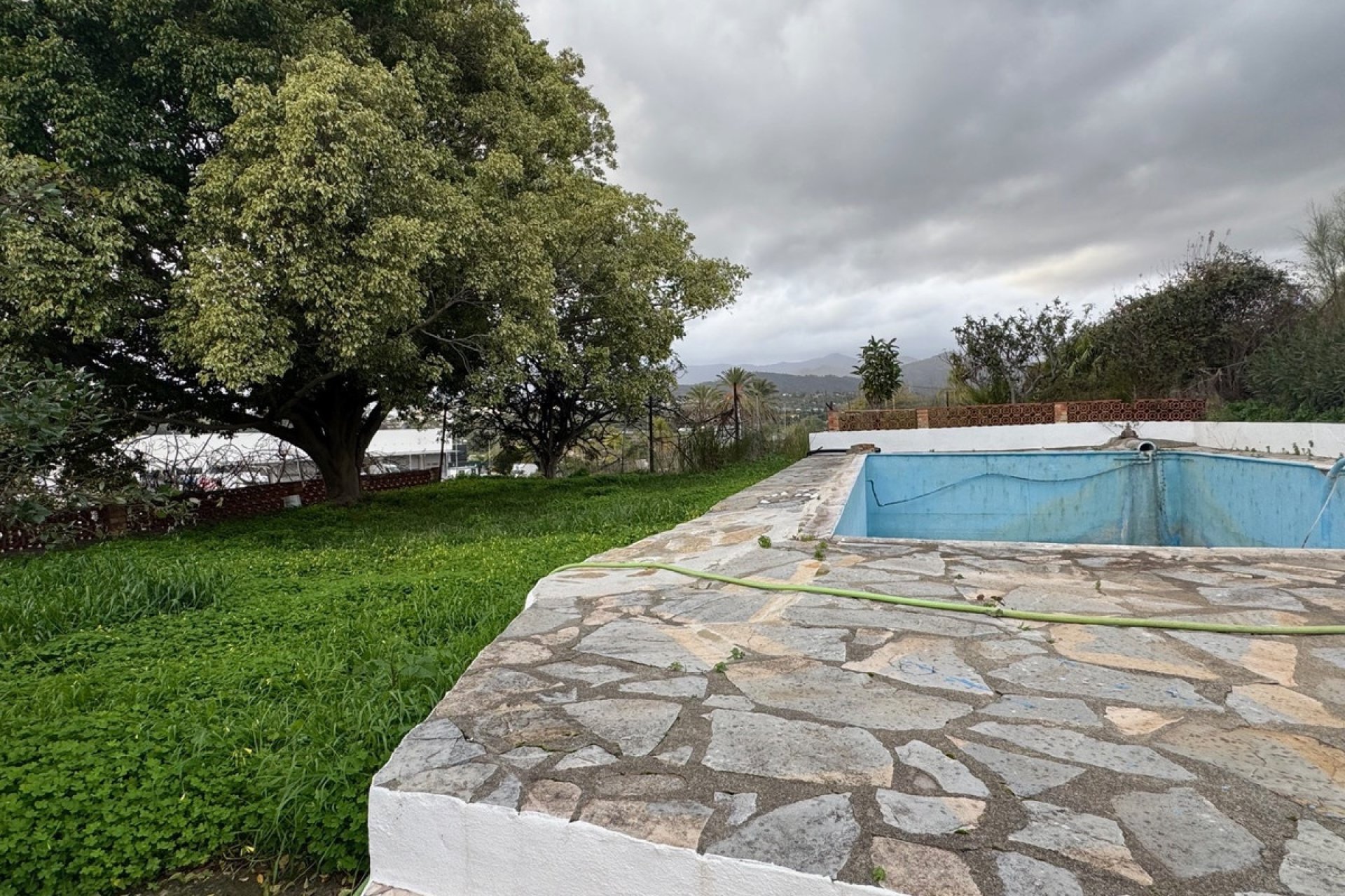 Resale - Villa - Estepona - Estepona Centro