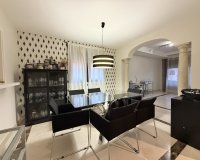 Resale - Villa - Estepona - Estepona Centro