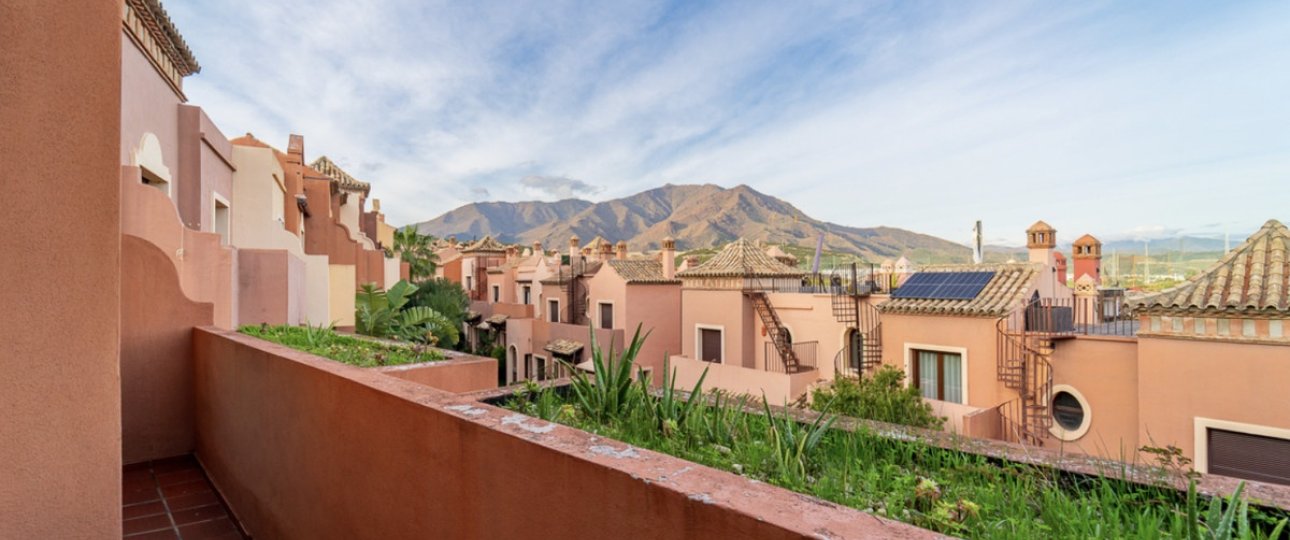 Resale - Villa - Estepona - Estepona Centro
