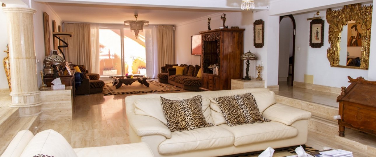 Resale - Villa - Estepona - Estepona Centro