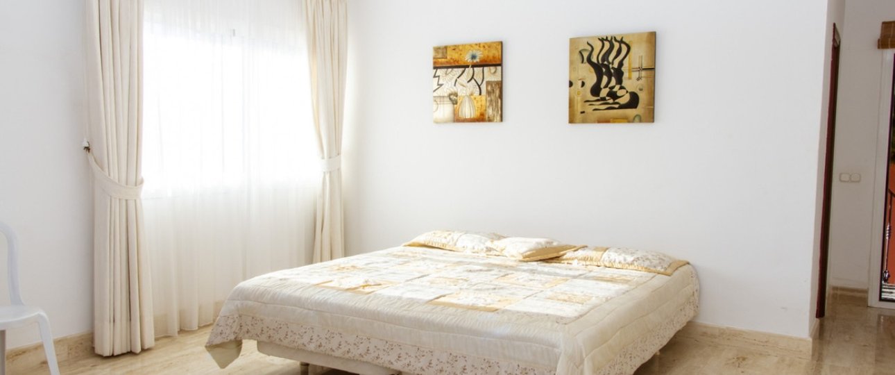 Resale - Villa - Estepona - Estepona Centro