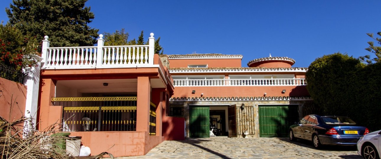 Resale - Villa - Estepona - Estepona Centro