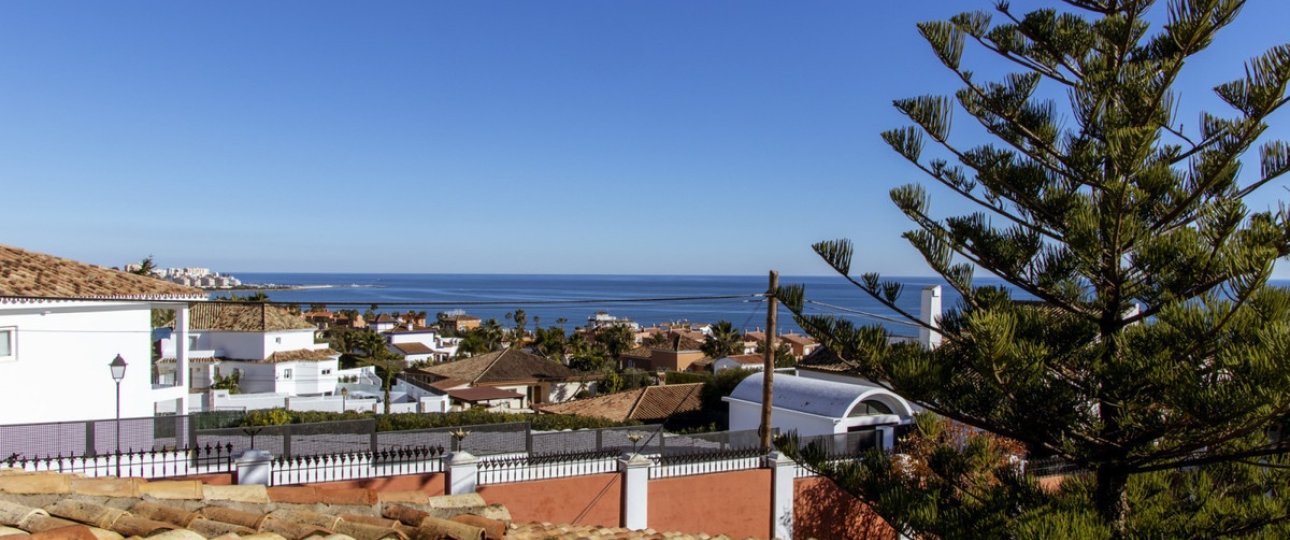 Resale - Villa - Estepona - Estepona Centro