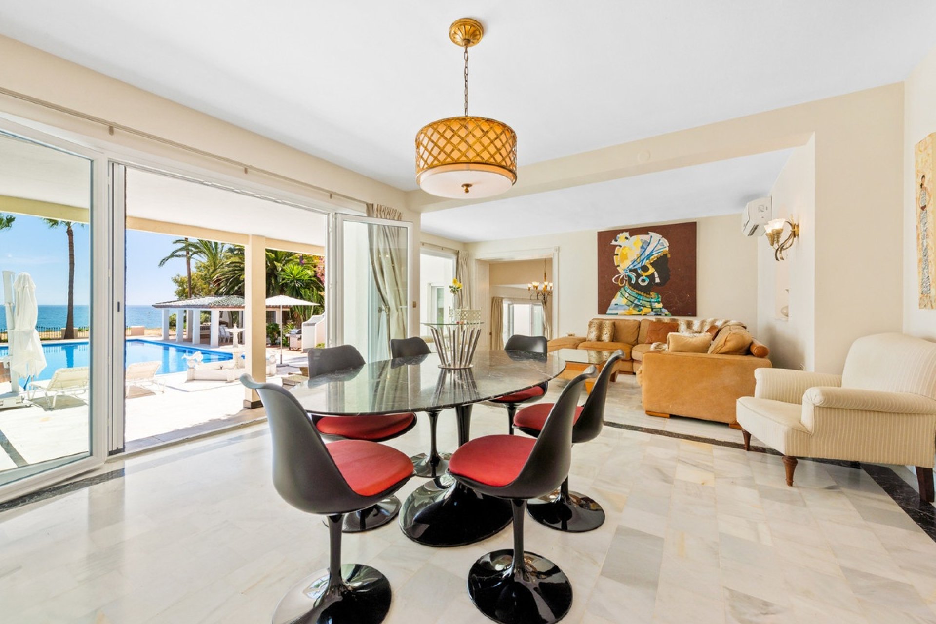 Resale - Villa - Estepona - Estepona Centro