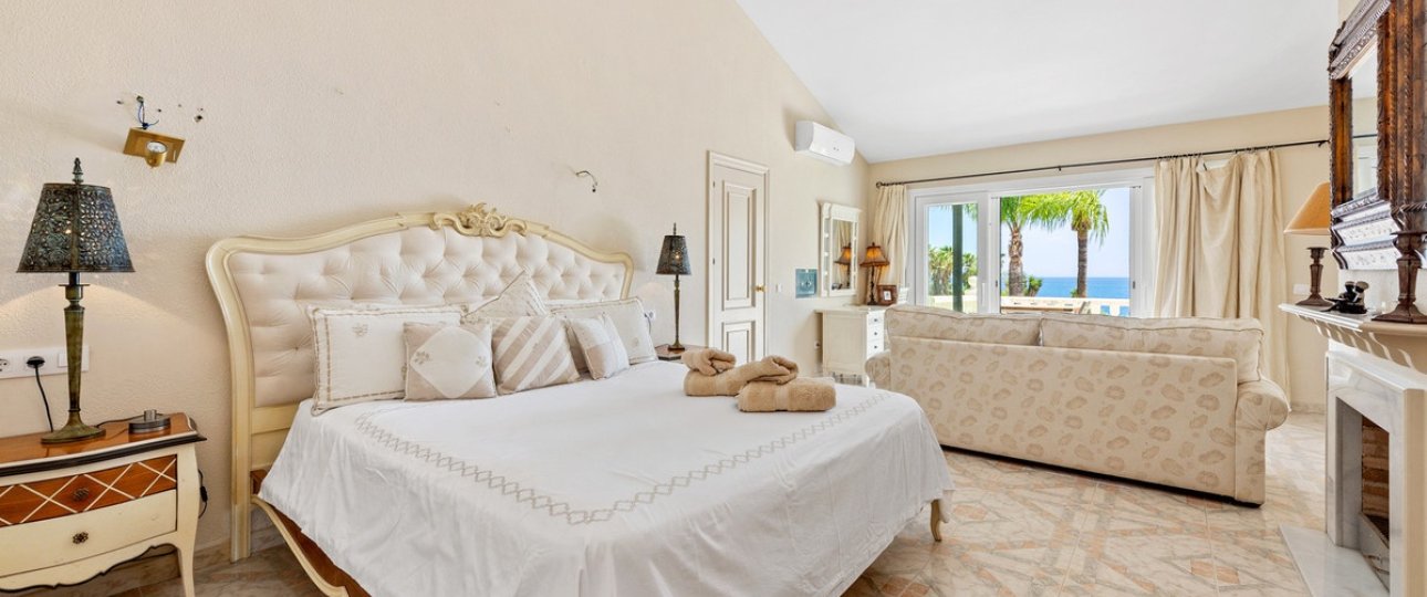 Resale - Villa - Estepona - Estepona Centro