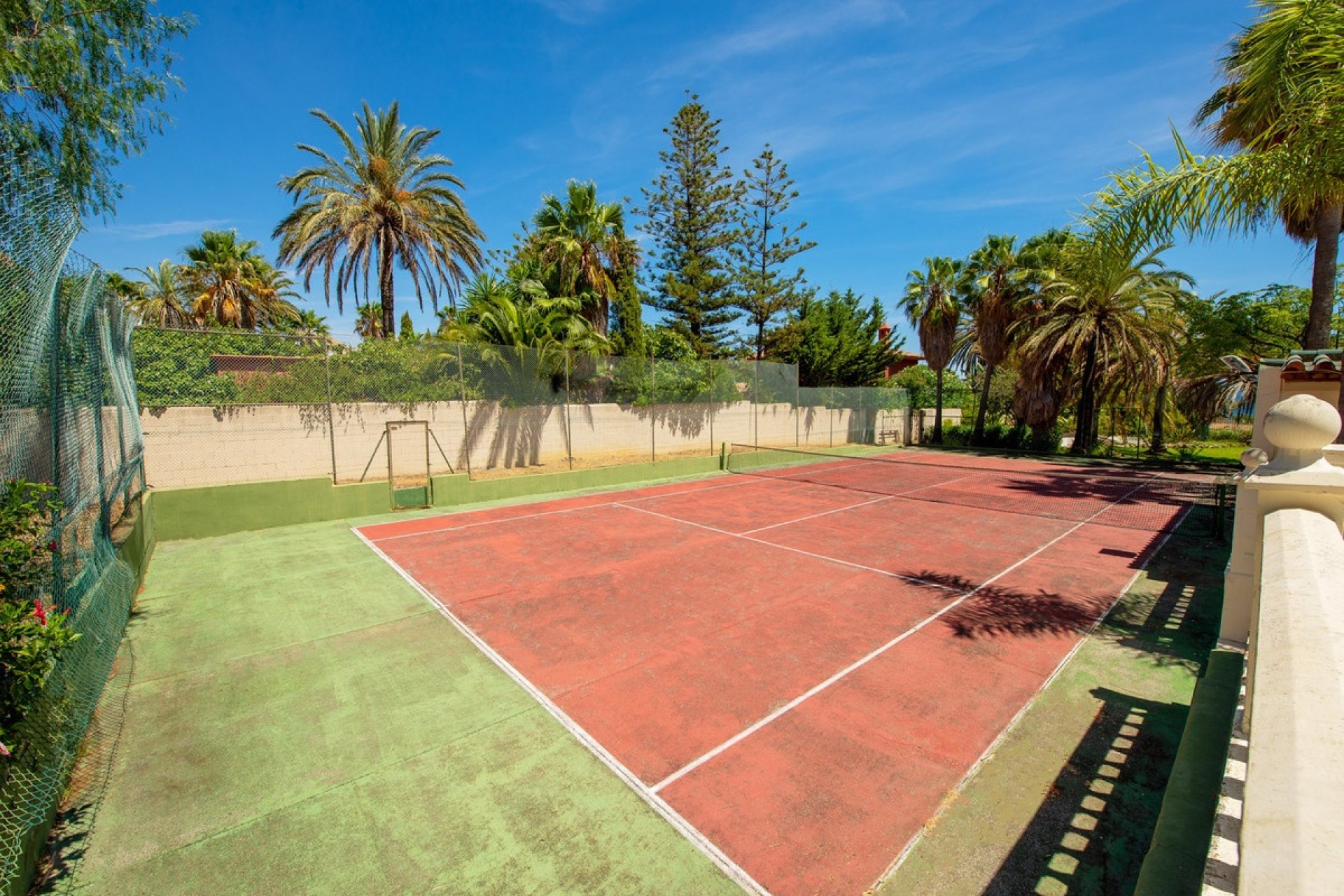 Resale - Villa - Estepona - Estepona Centro