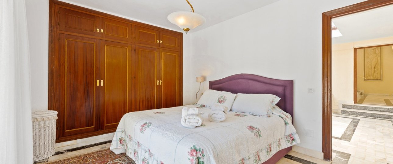 Resale - Villa - Estepona - Estepona Centro