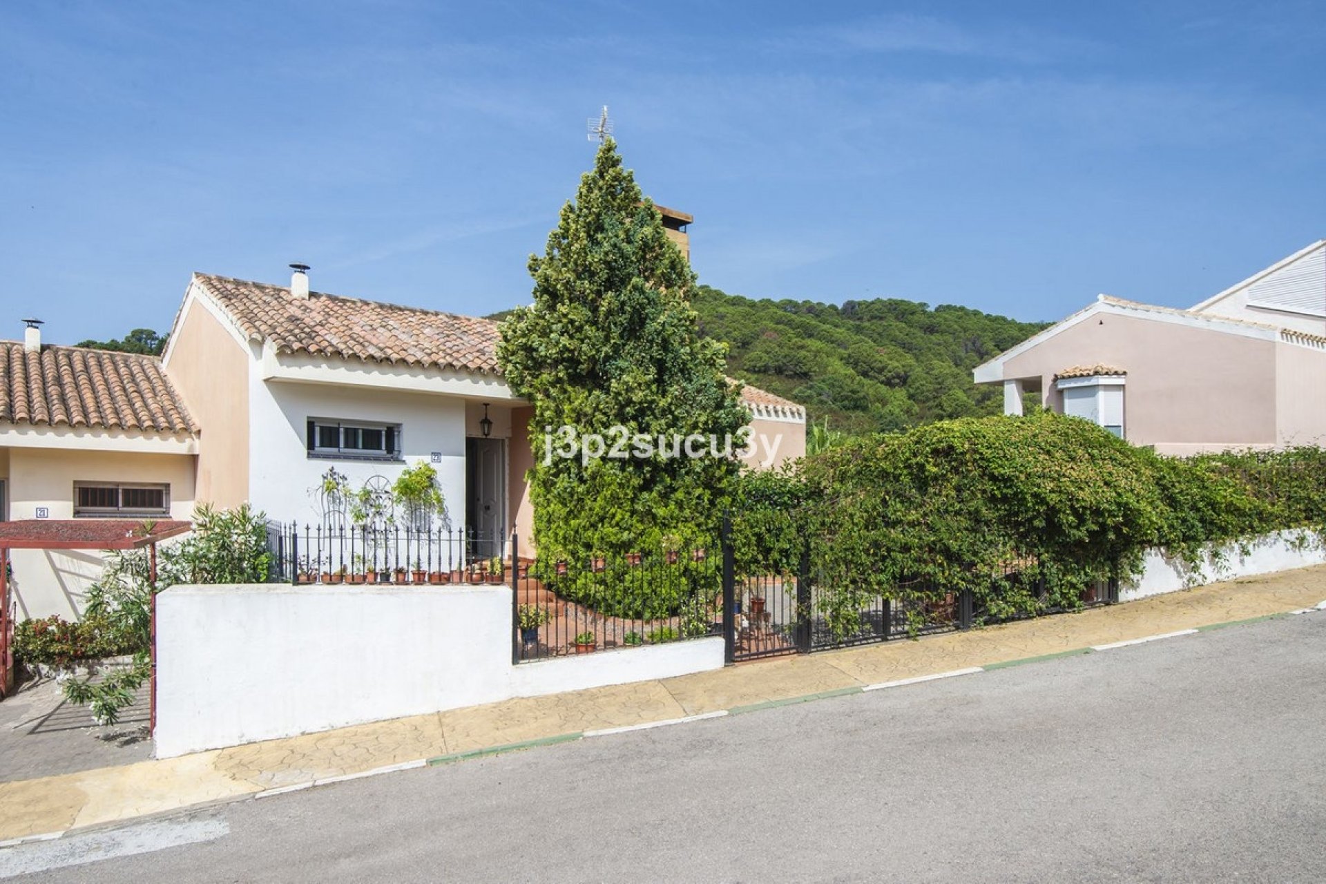 Resale - Villa - Estepona - Estepona Centro