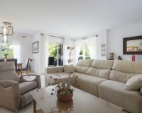 Resale - Villa - Estepona - Estepona Centro