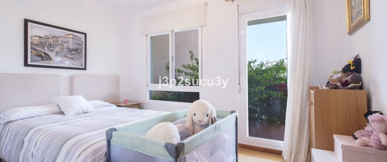 Resale - Villa - Estepona - Estepona Centro