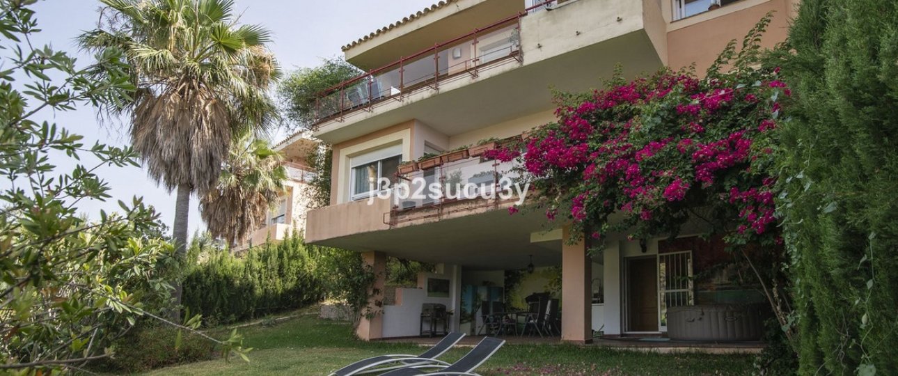 Resale - Villa - Estepona - Estepona Centro