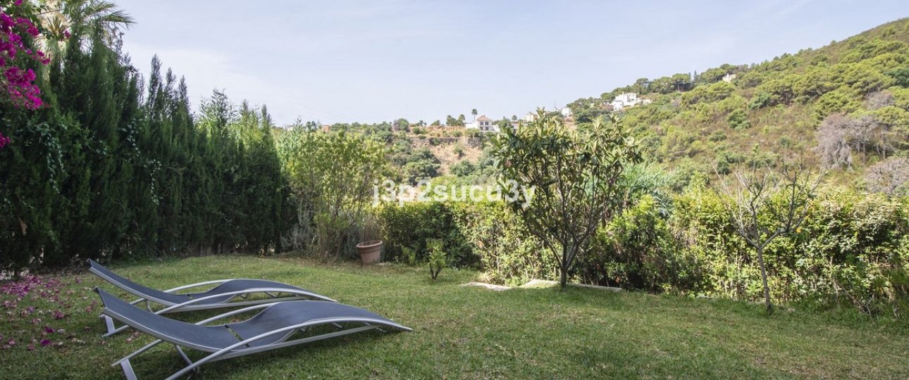 Resale - Villa - Estepona - Estepona Centro