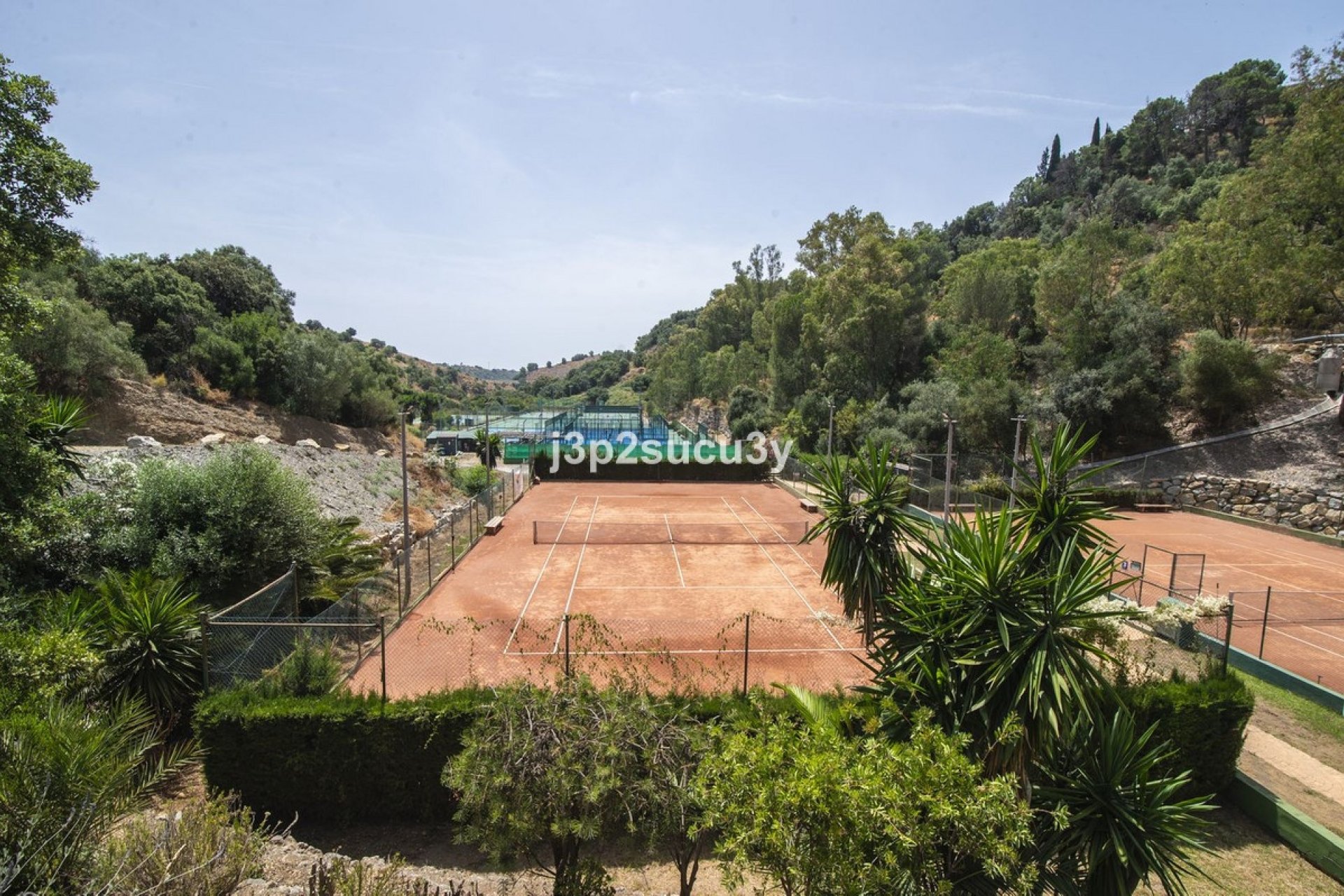 Resale - Villa - Estepona - Estepona Centro