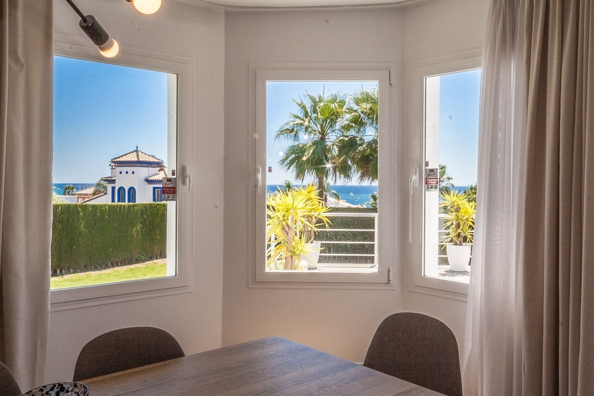 Resale - Villa - Estepona - Estepona Centro