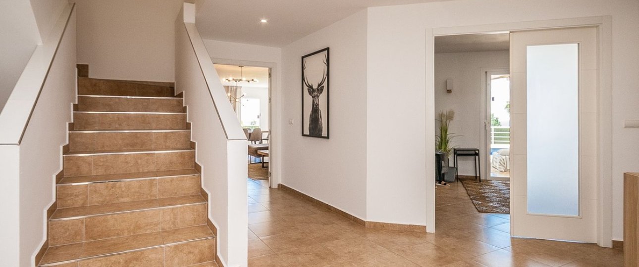 Resale - Villa - Estepona - Estepona Centro