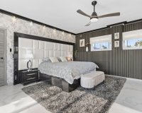 Resale - Villa - Estepona - Estepona Centro