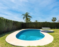 Resale - Villa - Estepona - Estepona Centro