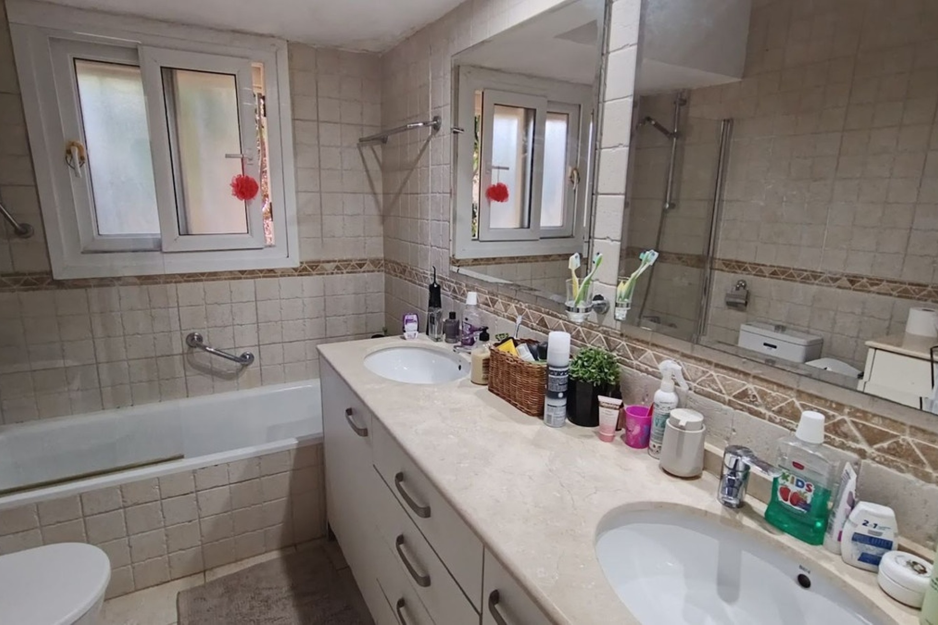 Resale - Villa - Estepona - Estepona Centro