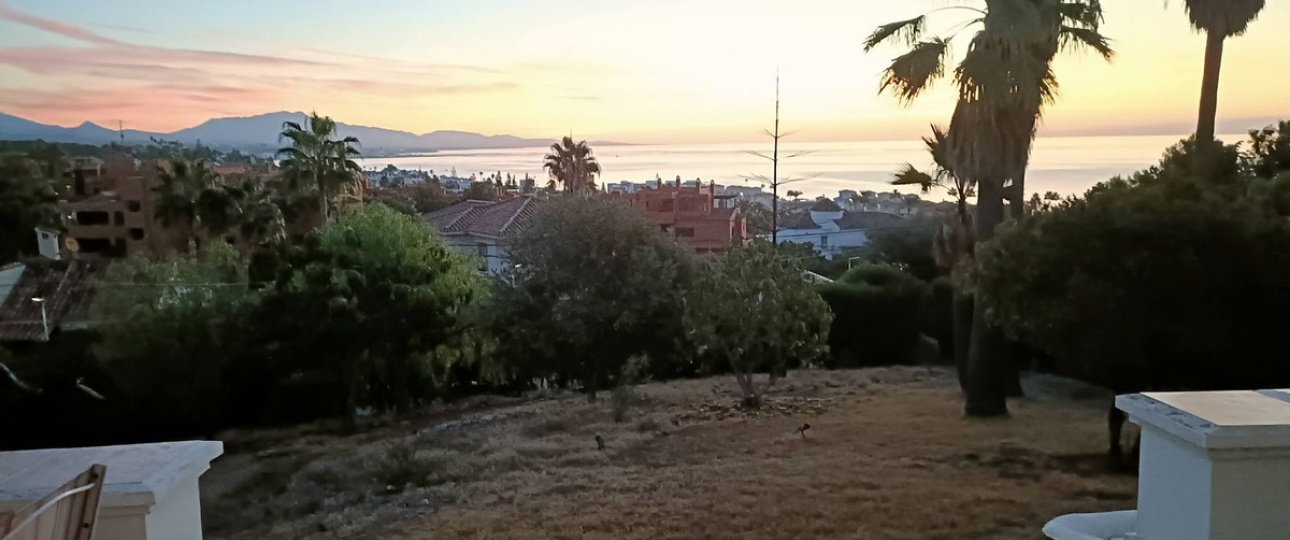 Resale - Villa - Estepona - Estepona Centro