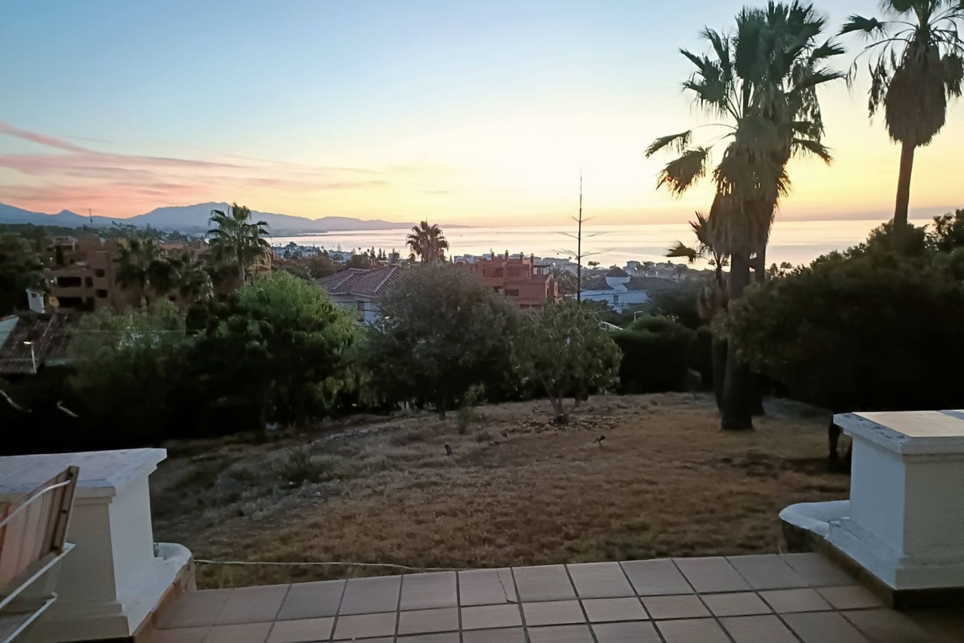 Resale - Villa - Estepona - Estepona Centro