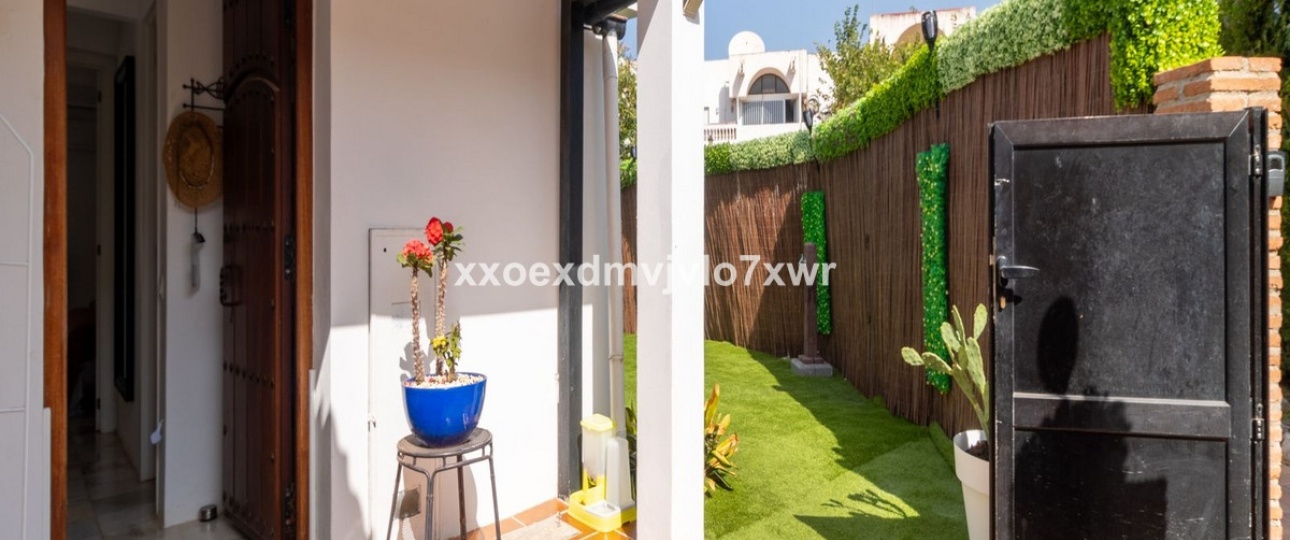 Resale - Villa - Estepona - Estepona Centro