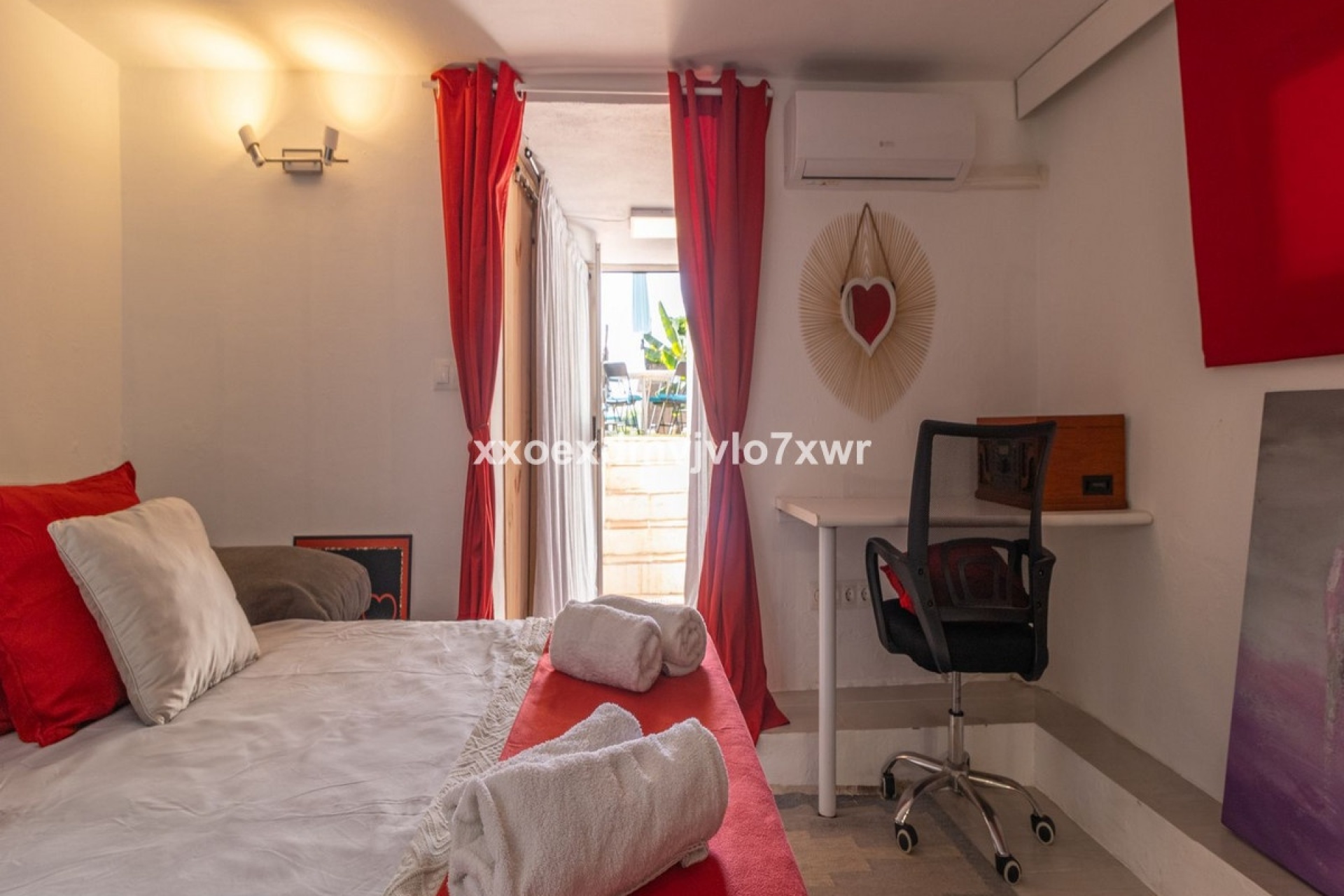 Resale - Villa - Estepona - Estepona Centro