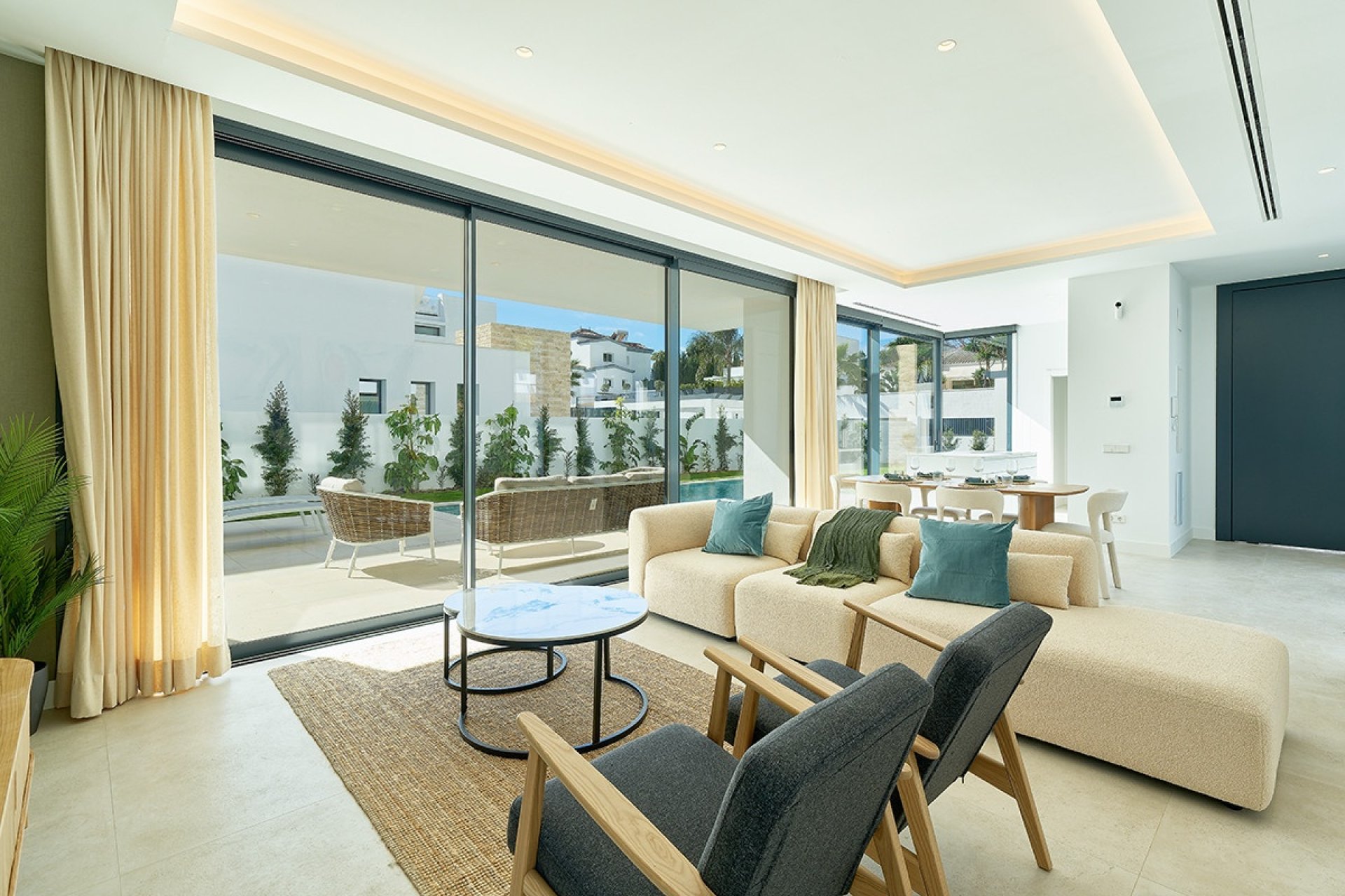 Resale - Villa - Estepona - Estepona Centro
