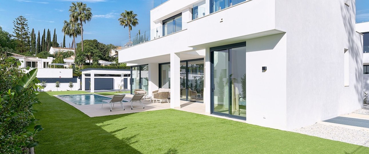 Resale - Villa - Estepona - Estepona Centro