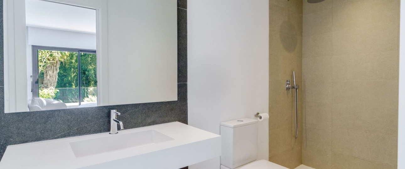 Resale - Villa - Estepona - Estepona Centro