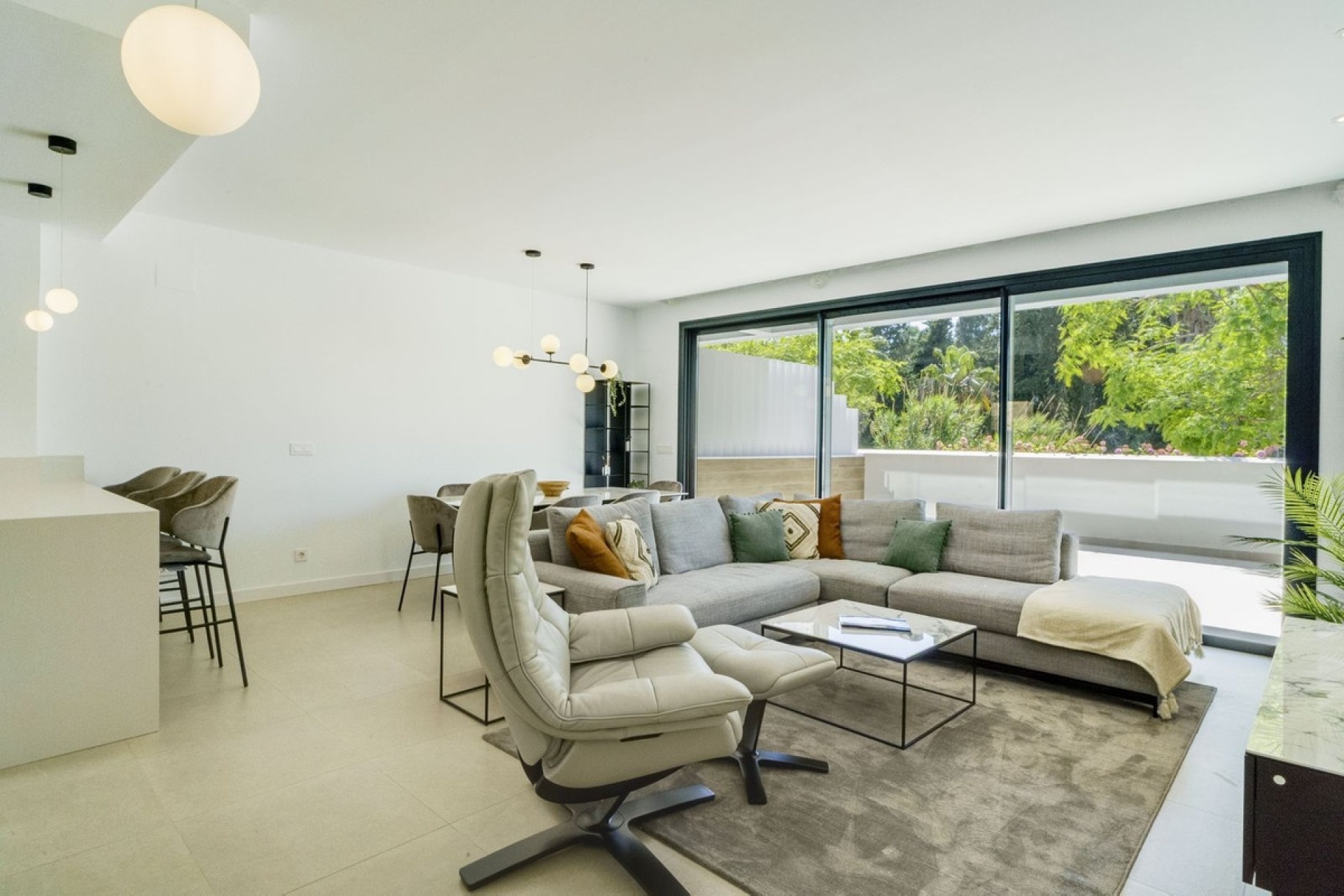 Resale - Villa - Estepona - Estepona Centro