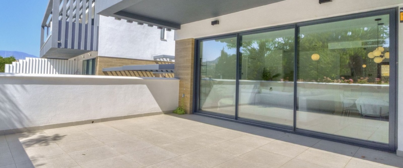 Resale - Villa - Estepona - Estepona Centro