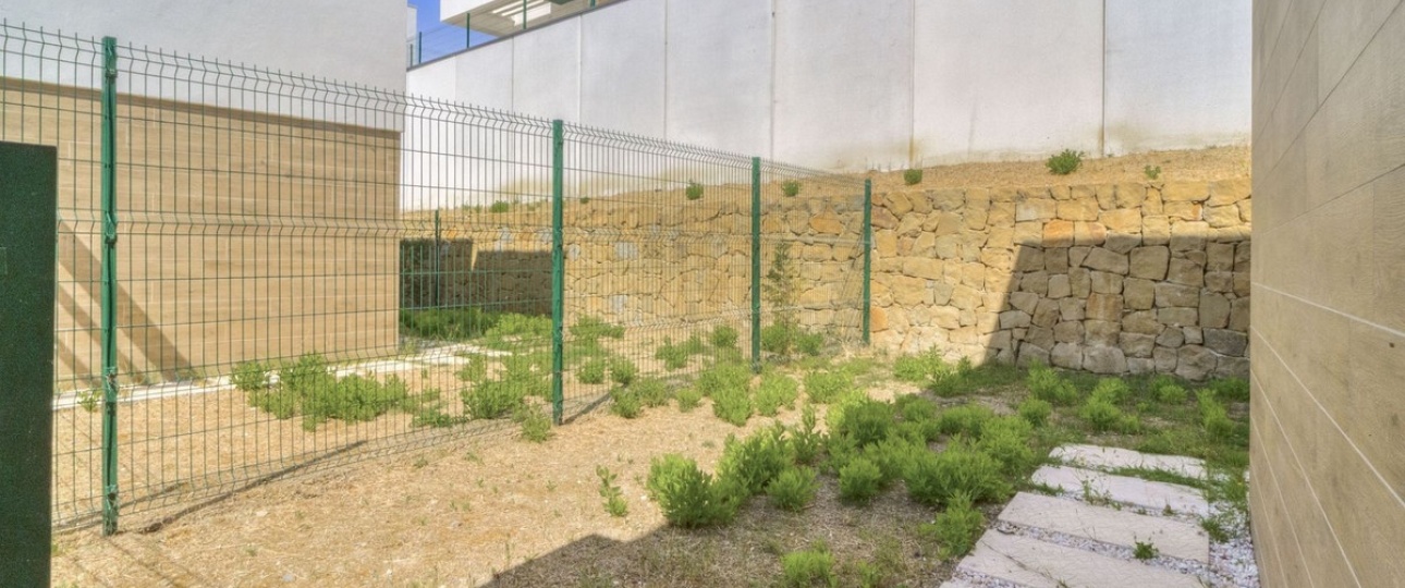 Resale - Villa - Estepona - Estepona Centro