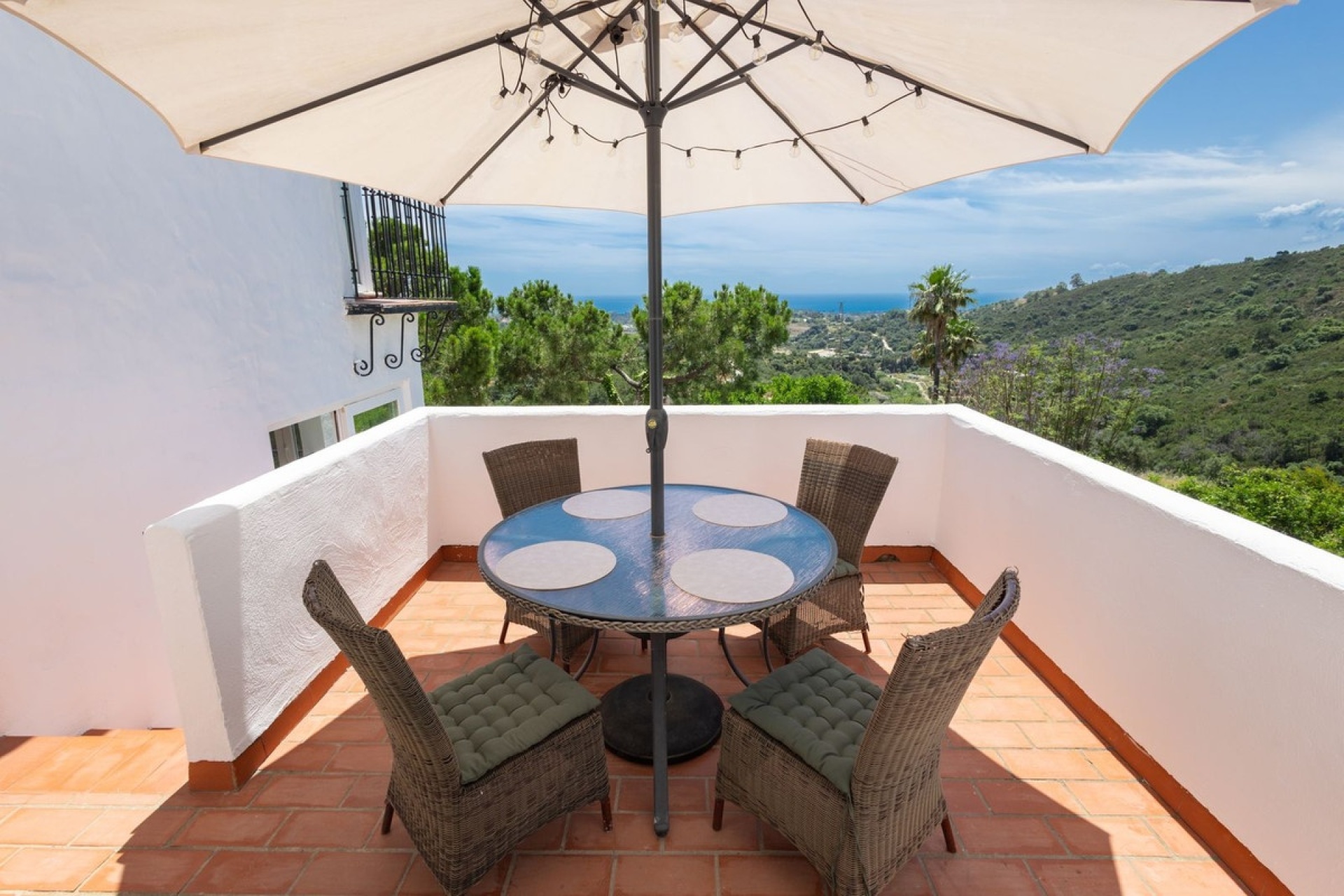 Resale - Villa - Estepona - Estepona Centro