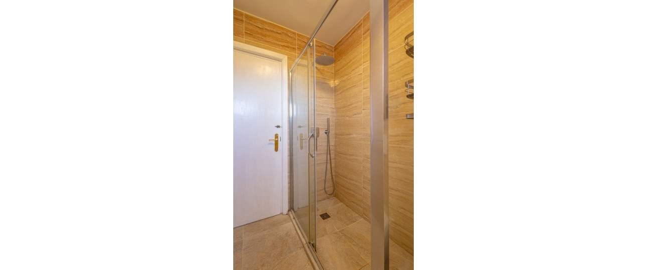 Resale - Villa - Estepona - Estepona Centro