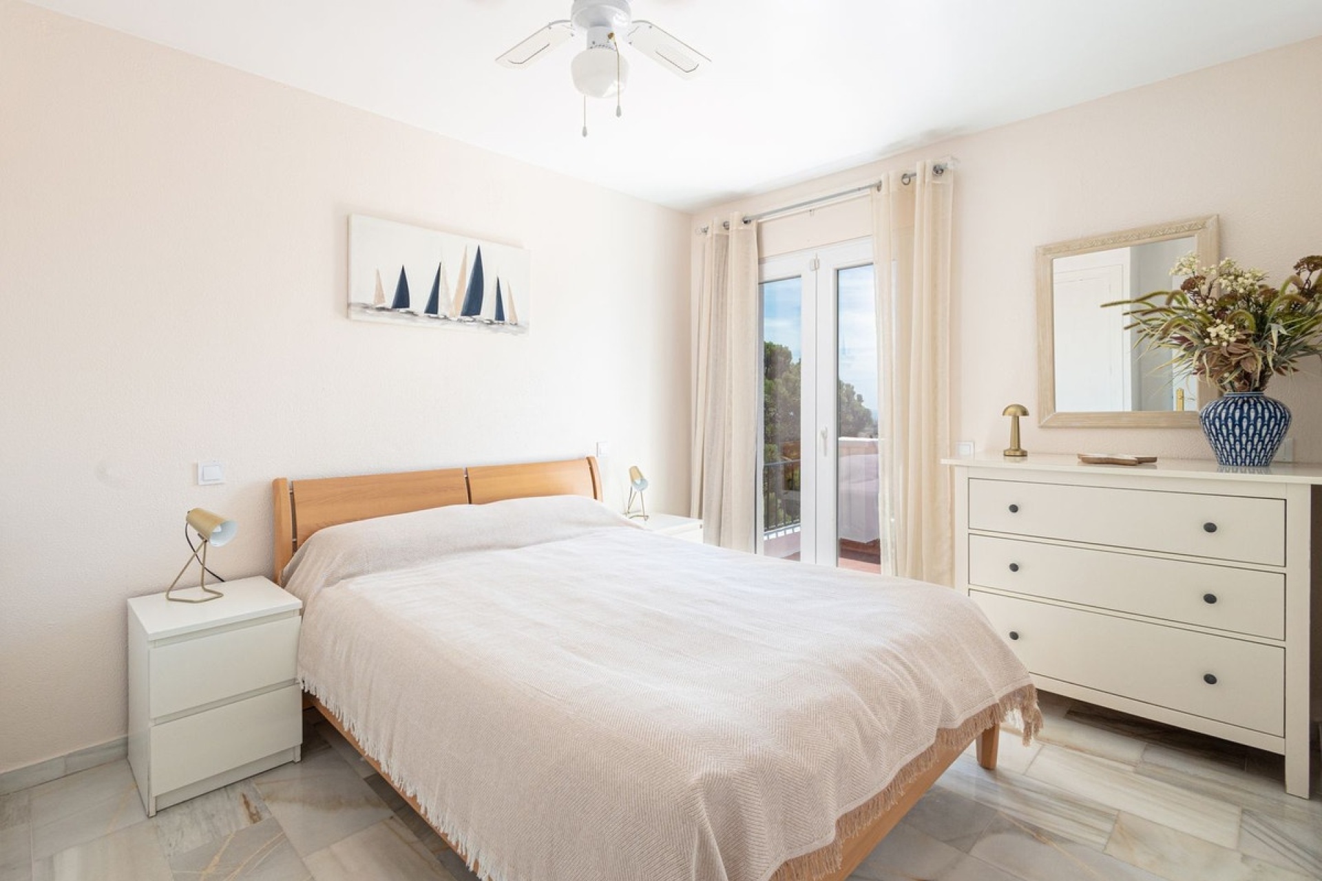 Resale - Villa - Estepona - Estepona Centro