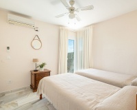 Resale - Villa - Estepona - Estepona Centro