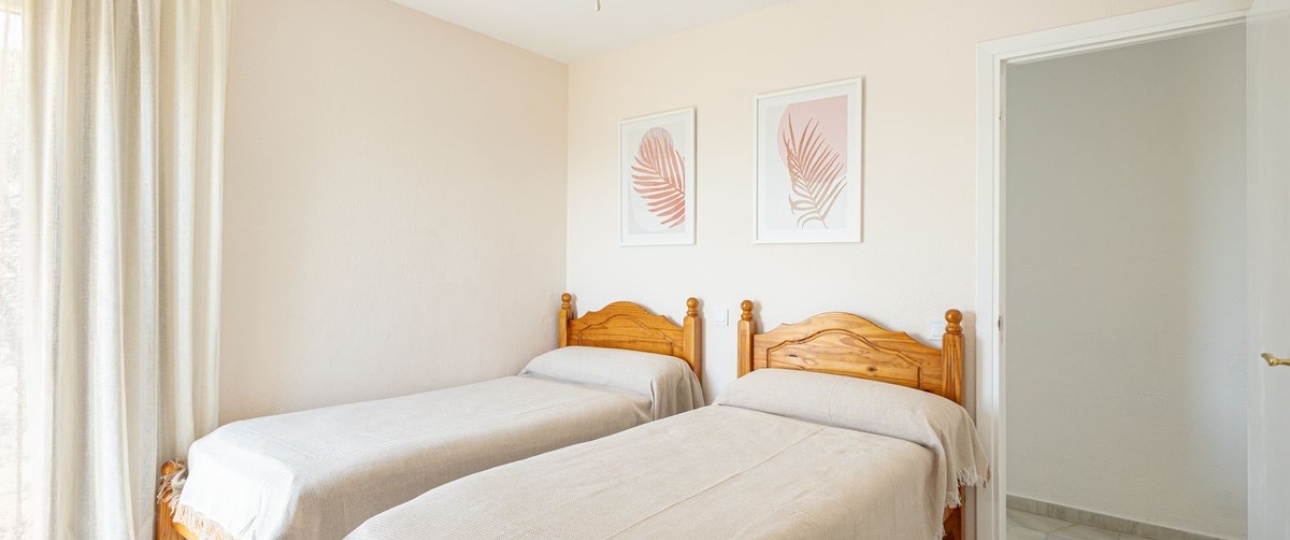 Resale - Villa - Estepona - Estepona Centro