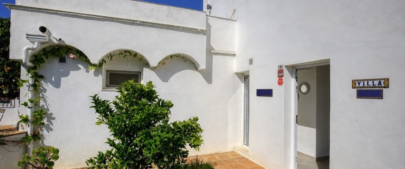 Resale - Villa - Estepona - Estepona Centro
