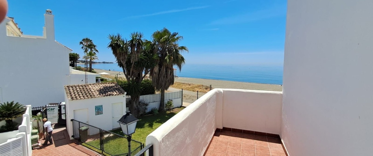 Resale - Villa - Estepona - Estepona Centro