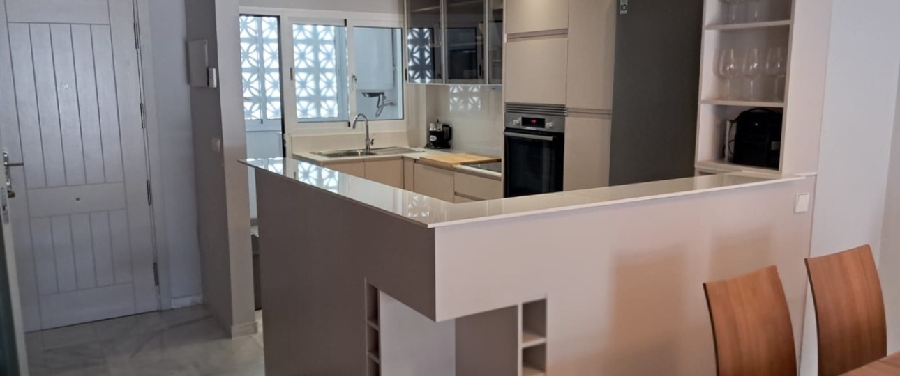 Resale - Villa - Estepona - Estepona Centro