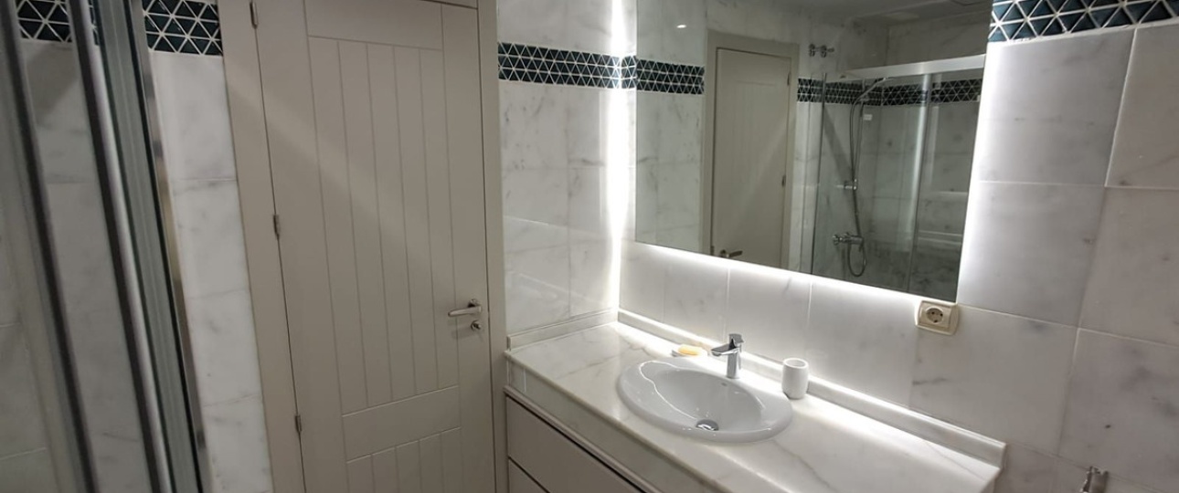 Resale - Villa - Estepona - Estepona Centro