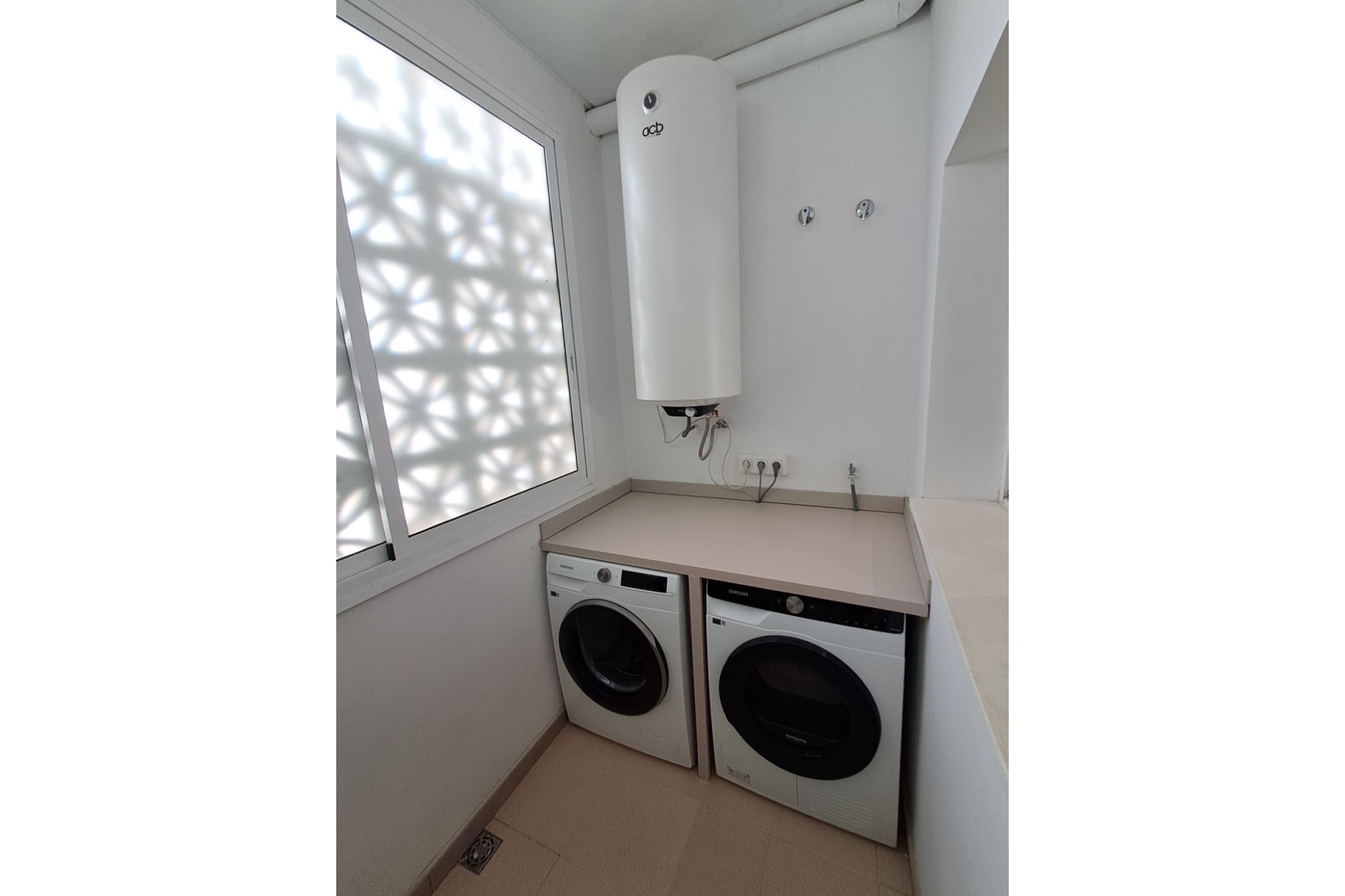 Resale - Villa - Estepona - Estepona Centro