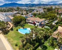 Resale - Villa - Estepona - Estepona Centro