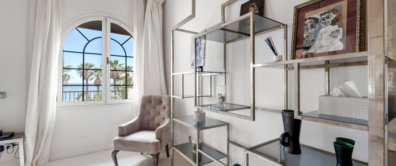 Resale - Villa - Estepona - Estepona Centro