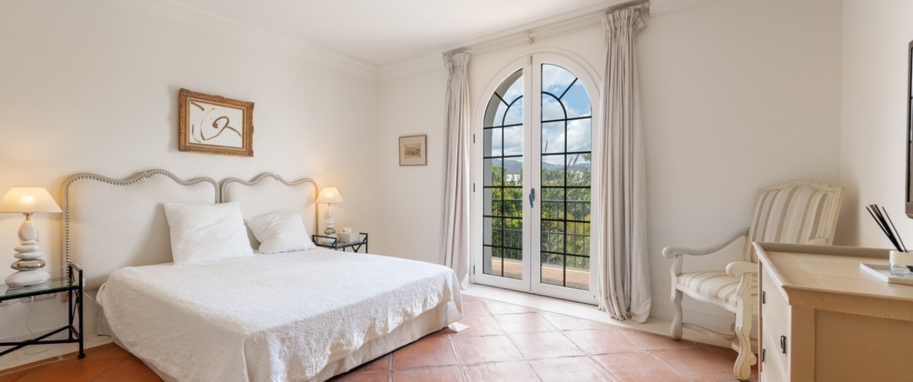 Resale - Villa - Estepona - Estepona Centro